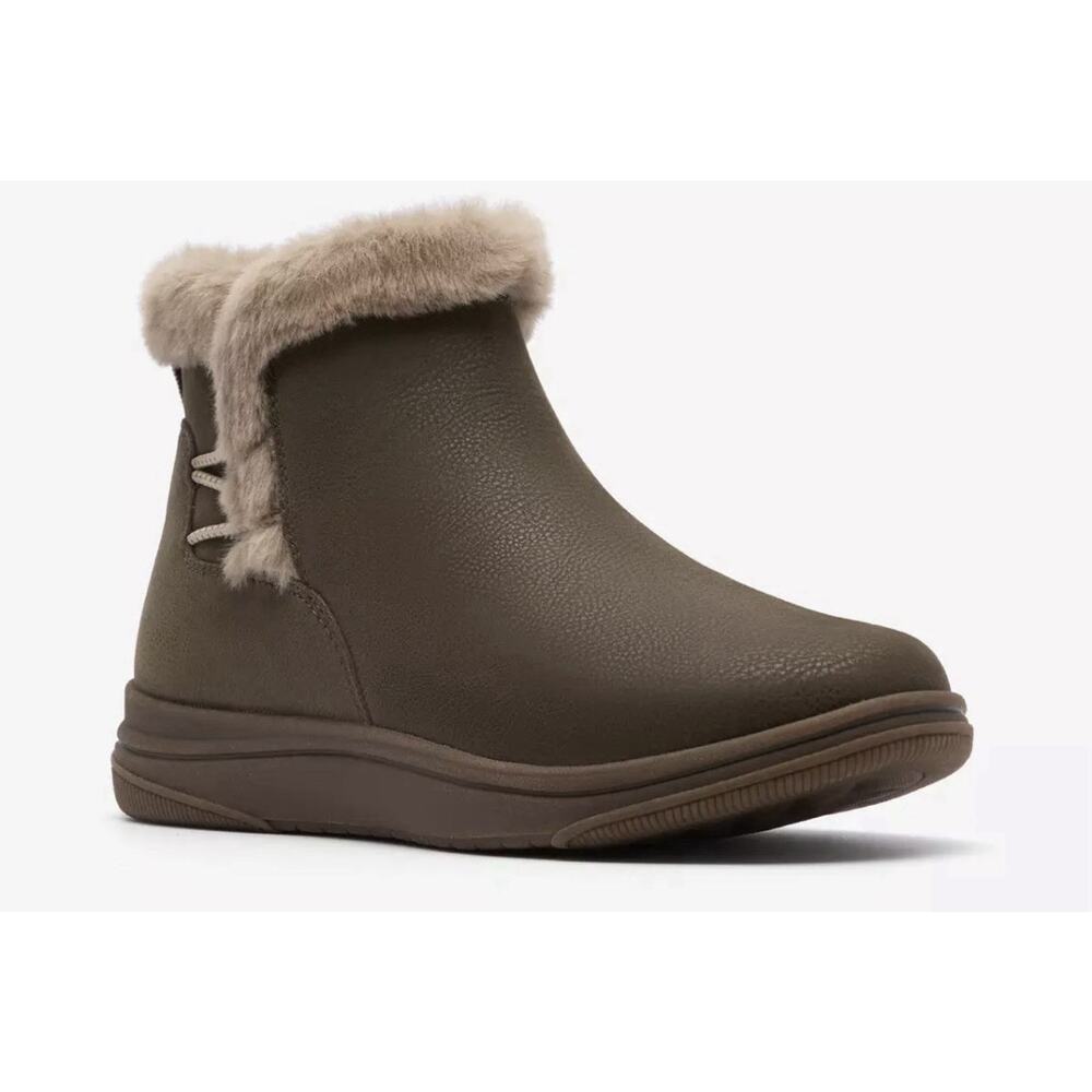 Clarks‎ Cloudsteppers Breeze Fur Dark Olive Combination Size 9W Women’s Faux Fur
